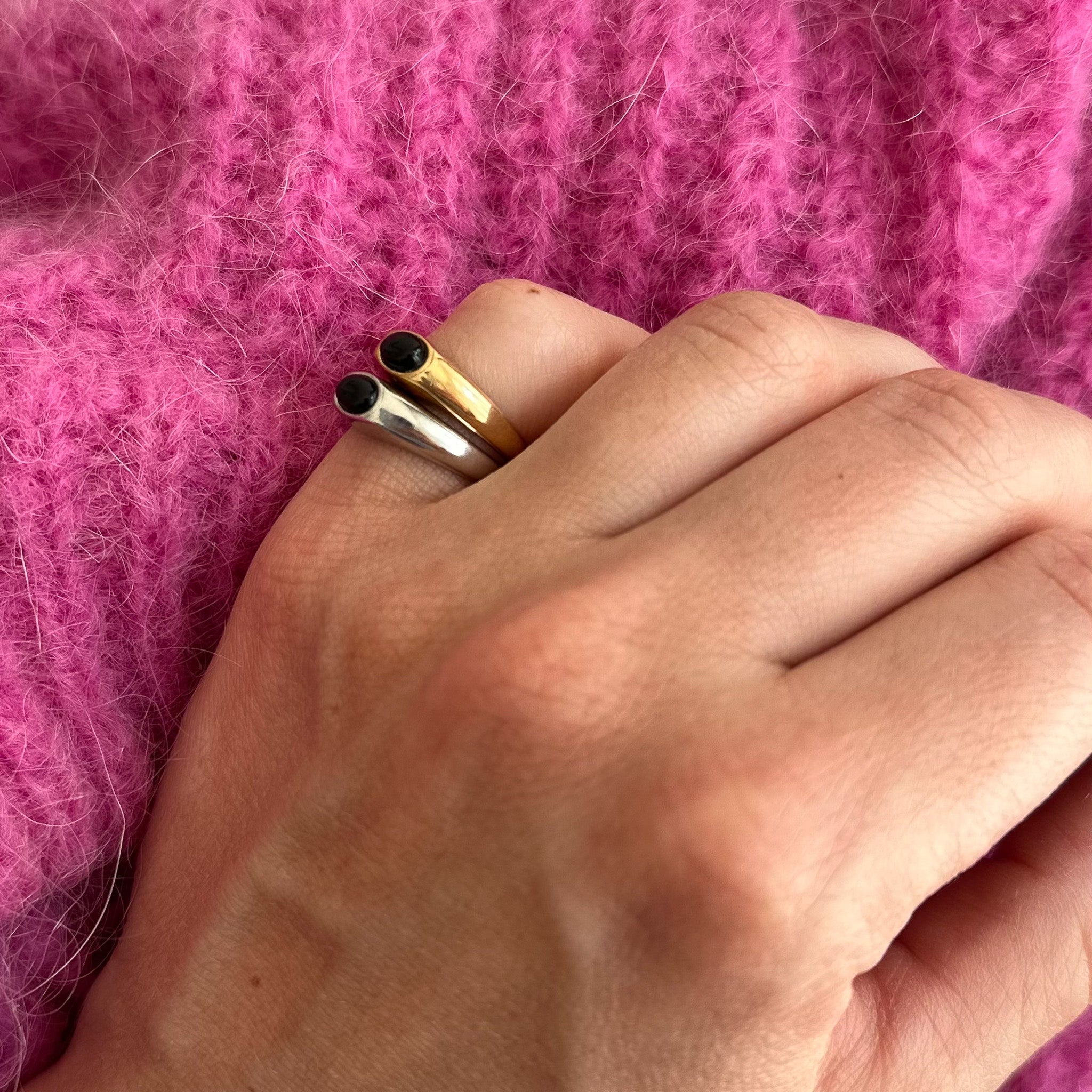 Pierścionek ONYX srebrny pozłacany