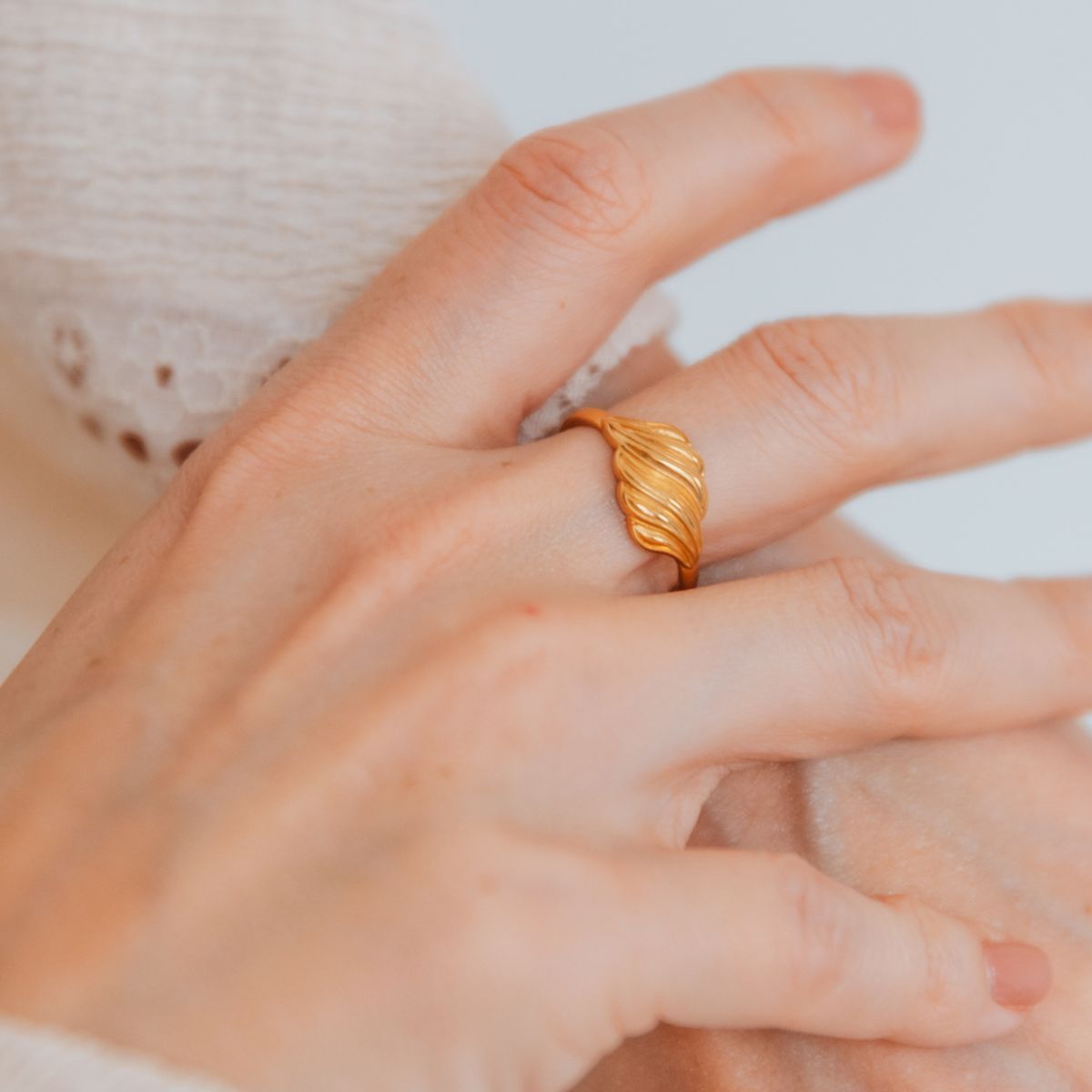 Pierścionek WINGS srebrny pozłacany