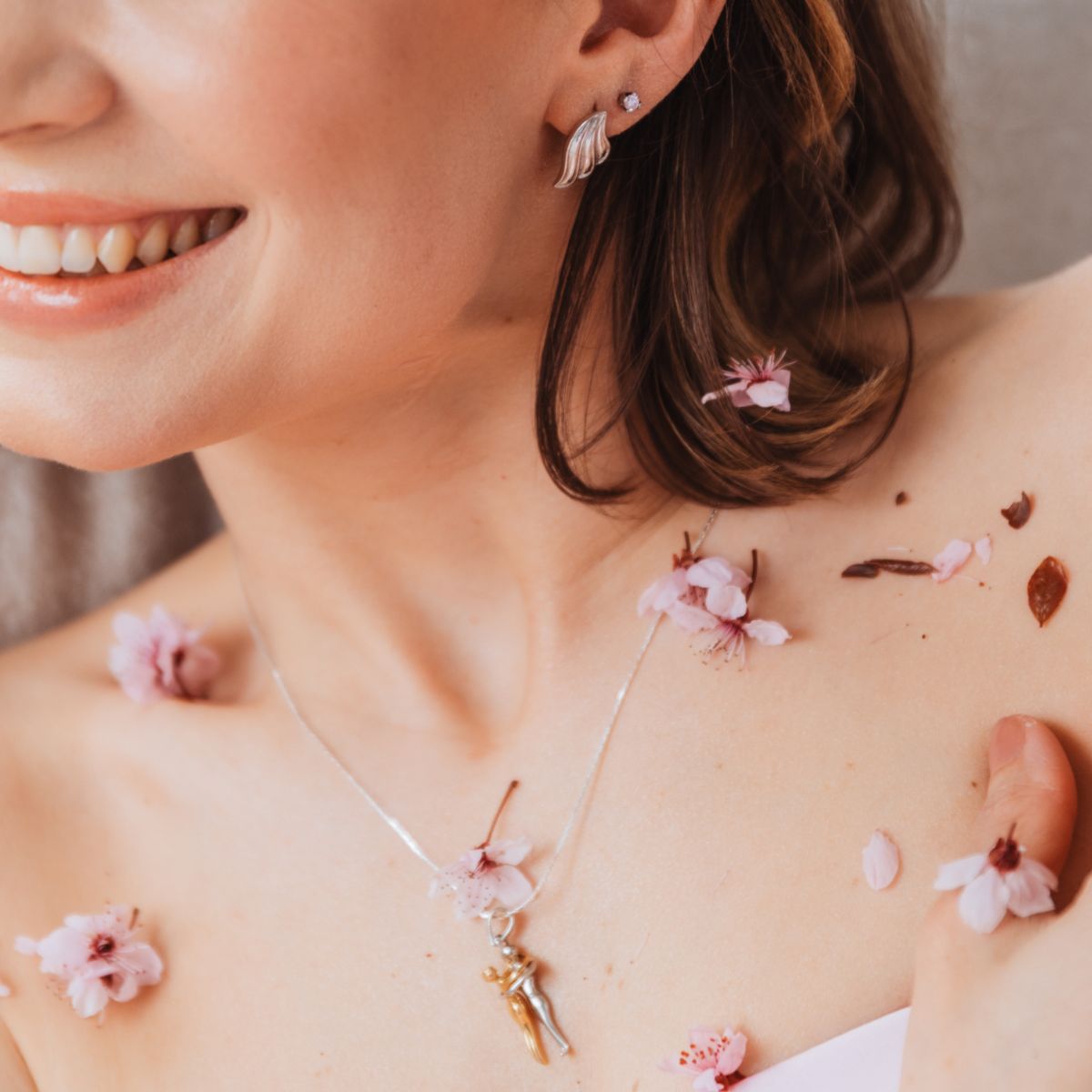 Koczyki WINGS białe złoto