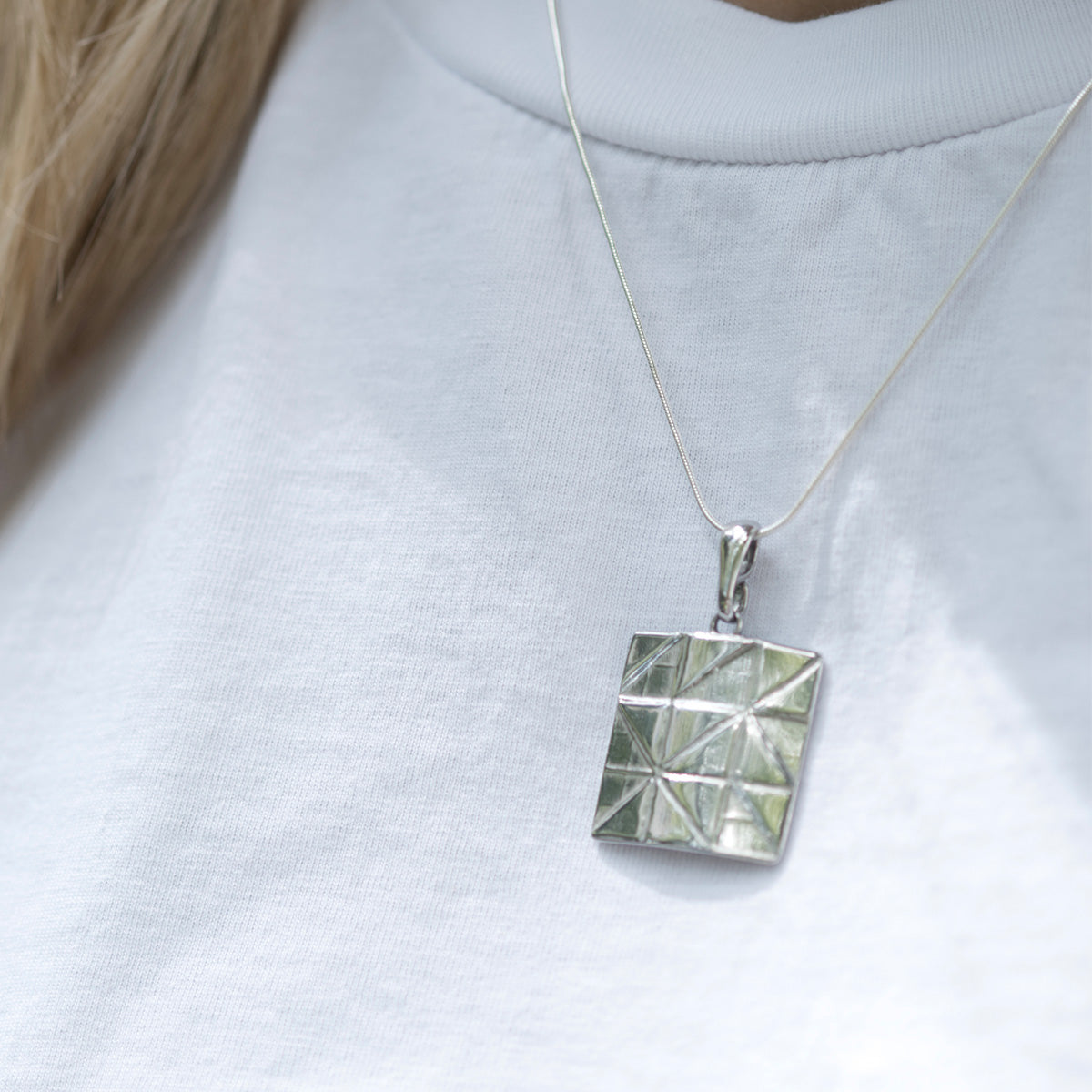 Zawieszka kwadrat PIAZZA srebrna