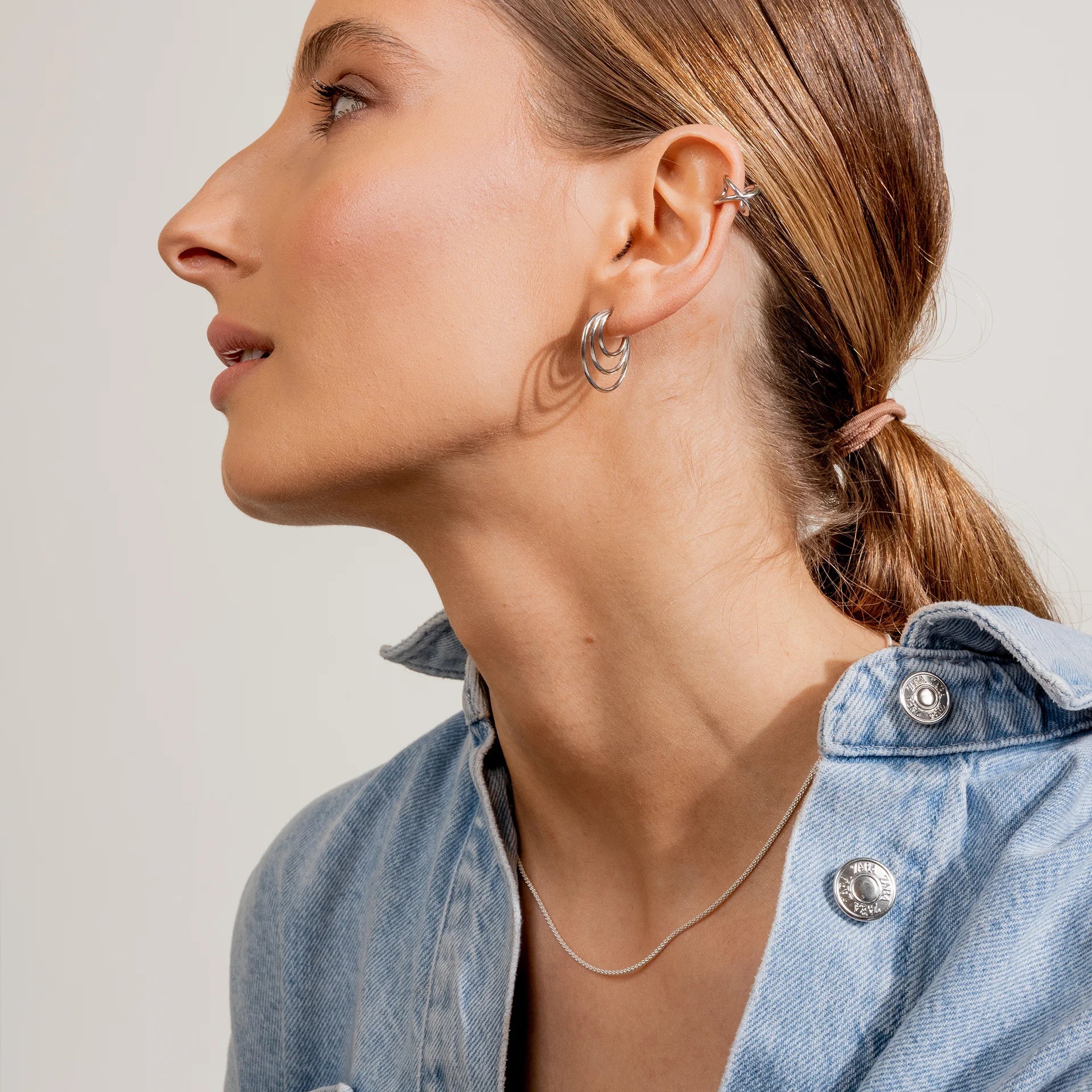 Kolczyki koła CHARM białe złoto