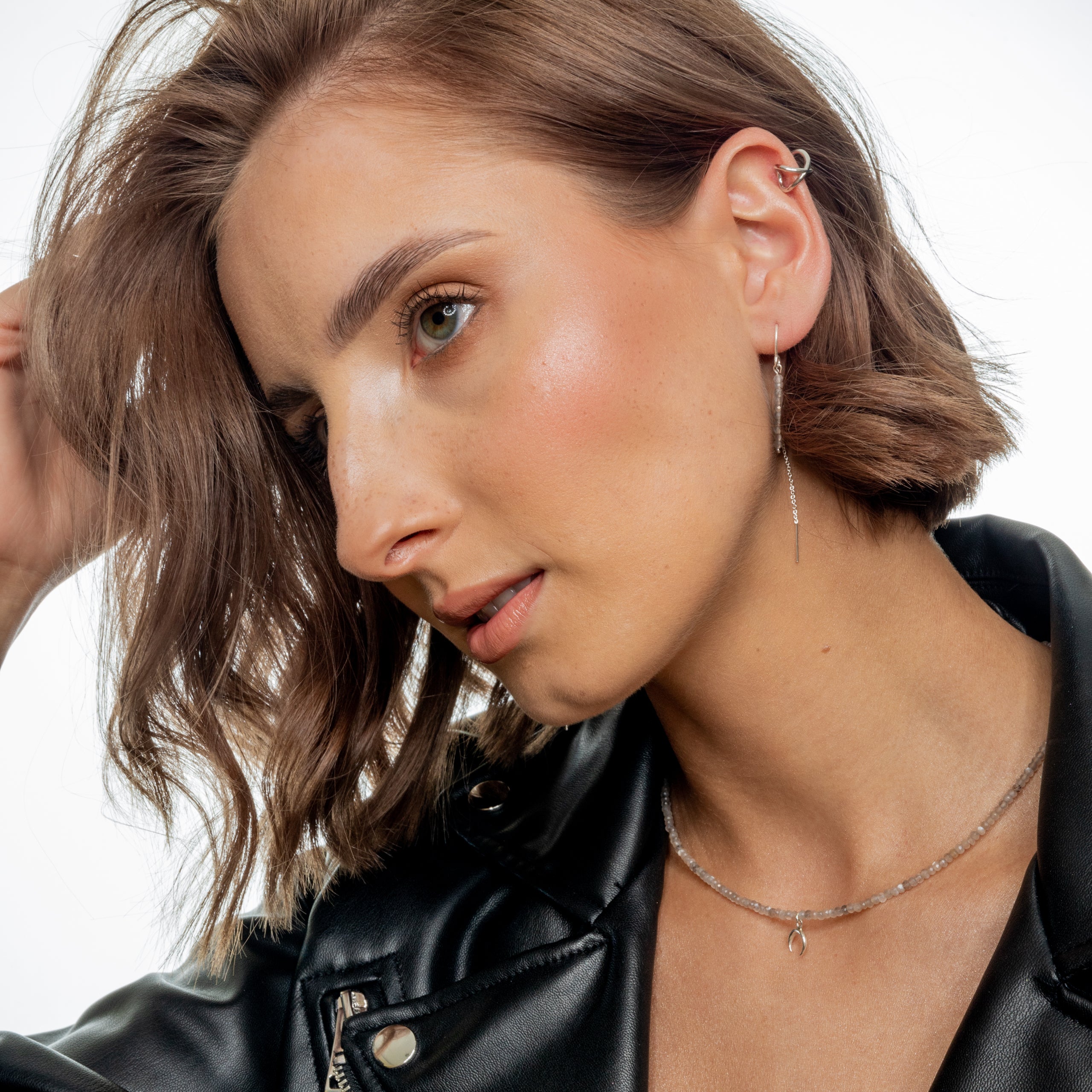 Naszyjnik LUNA z kamieniem księżycowym srebrny