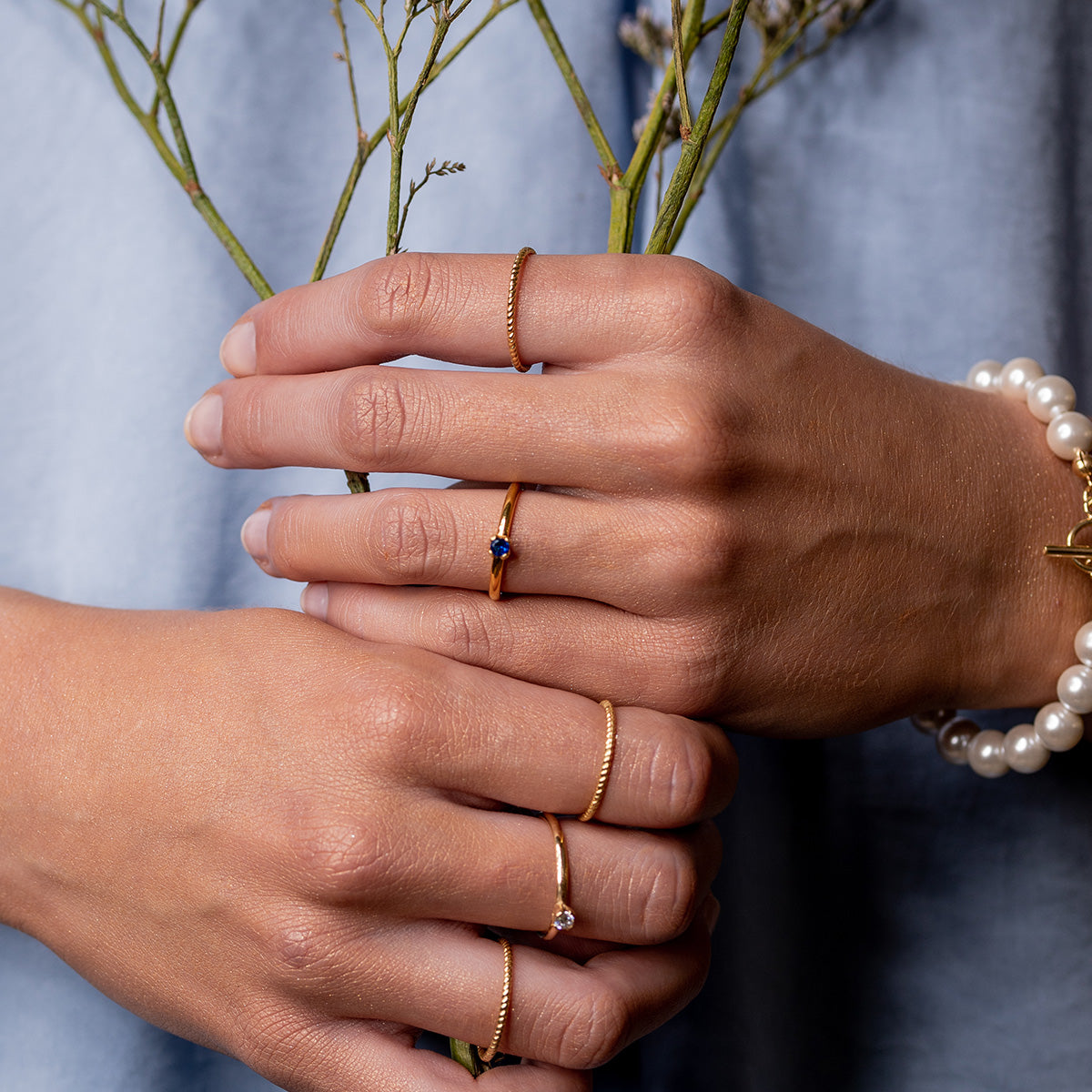 Pierścionek COLORS srebrny pozłacany - niebieski kamień