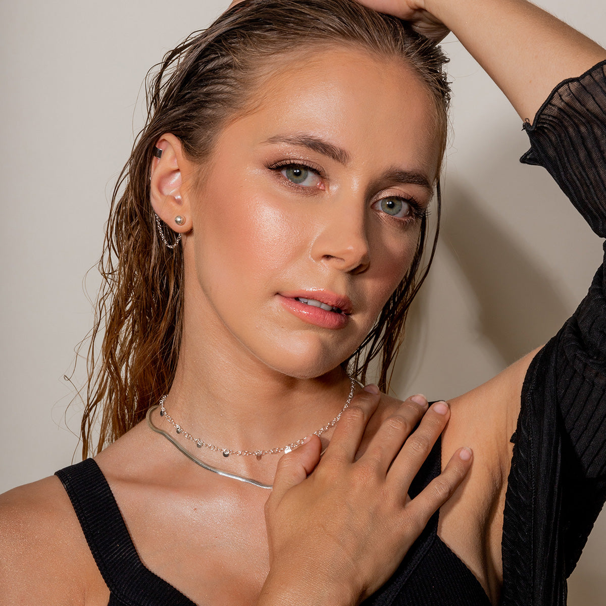 Kolczyki kulki DOTS srebrne - M