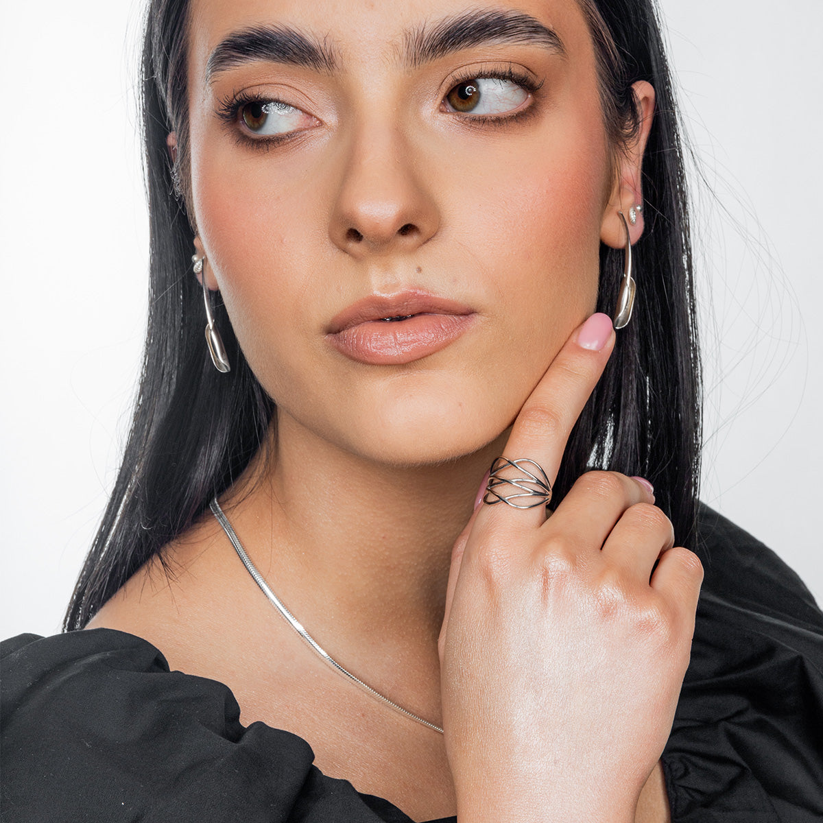 Pierścionek INFINI białe złoto