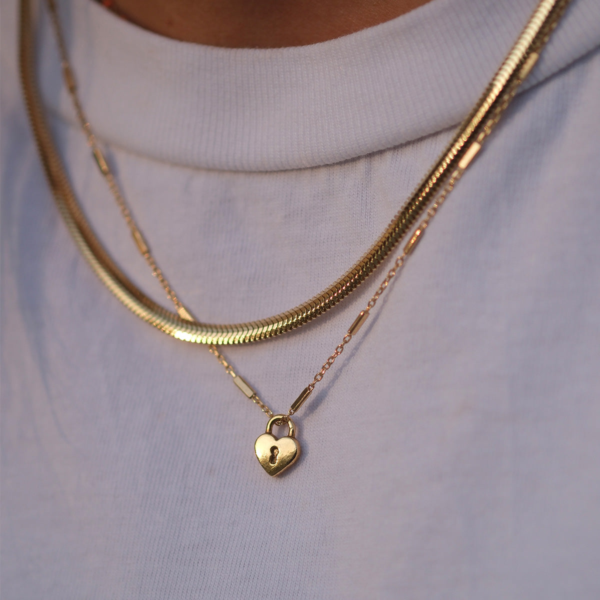 Naszyjnik LOCK srebrny pozłacany - zawieszka i łańcuszek