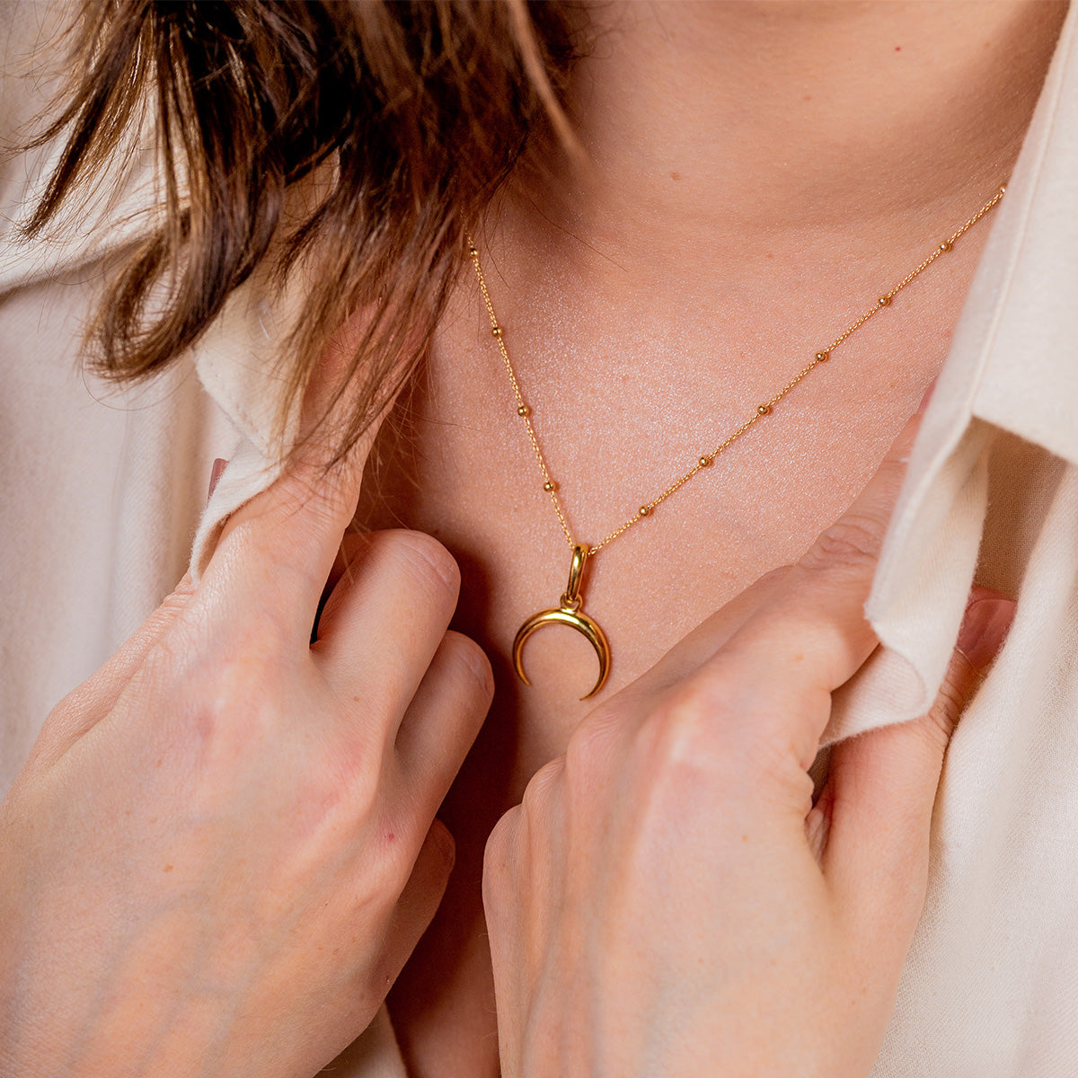 Zawieszka księżyc MOON srebrna pozłacana