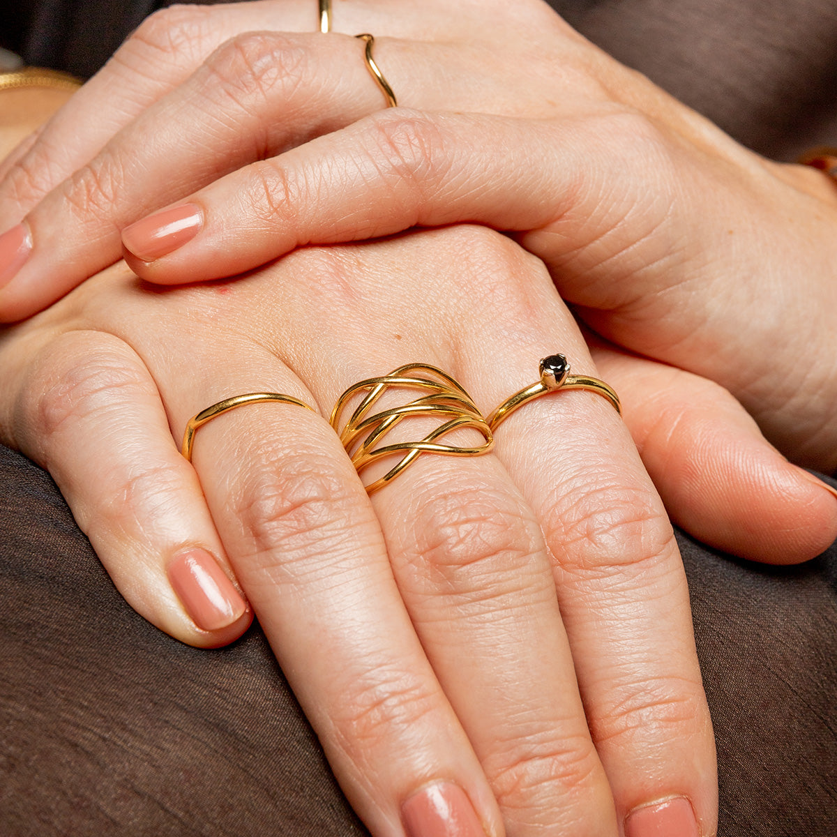 Pierścionek COLORS srebrny pozłacany - czarny kamień