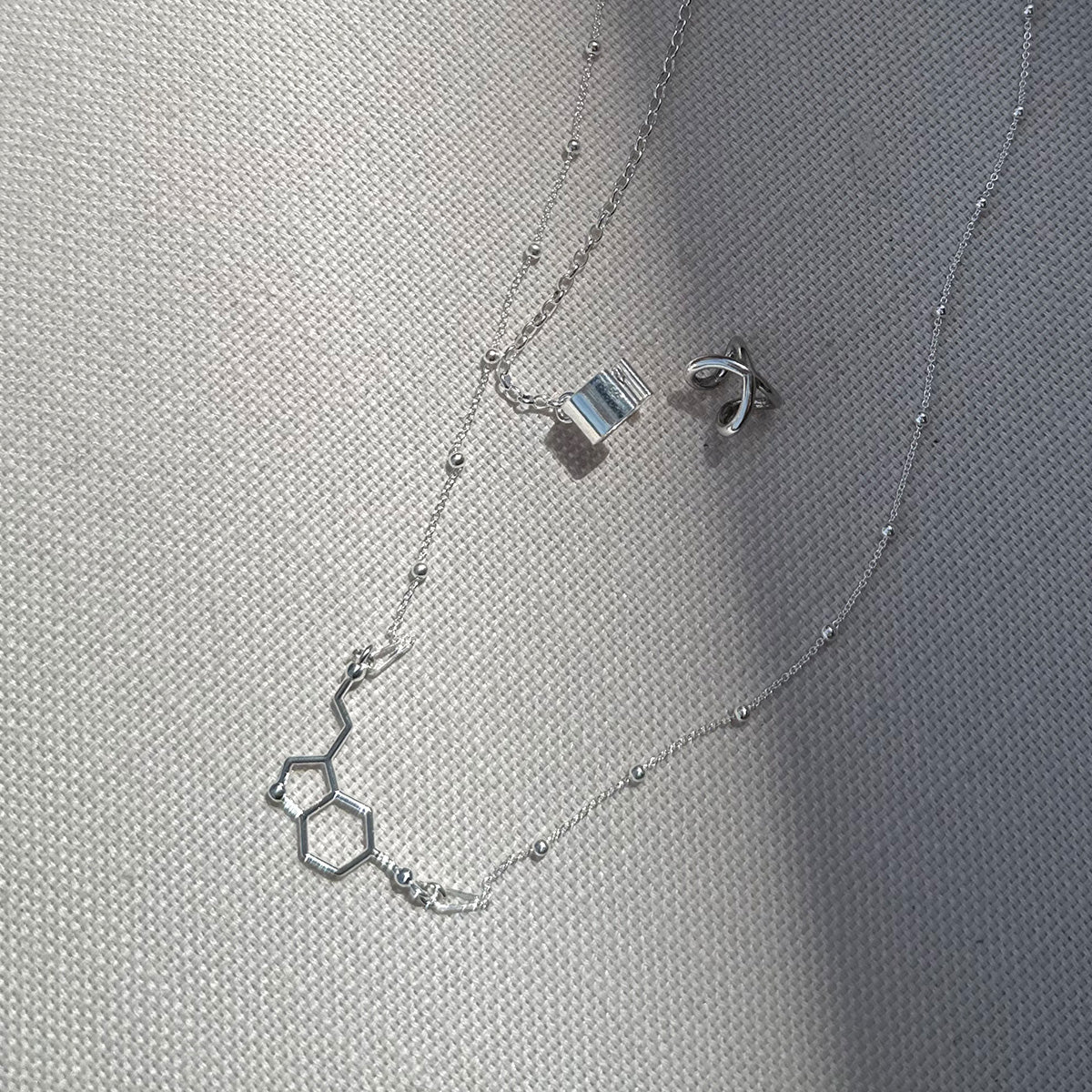 Naszyjnik SEROTONIN srebrny