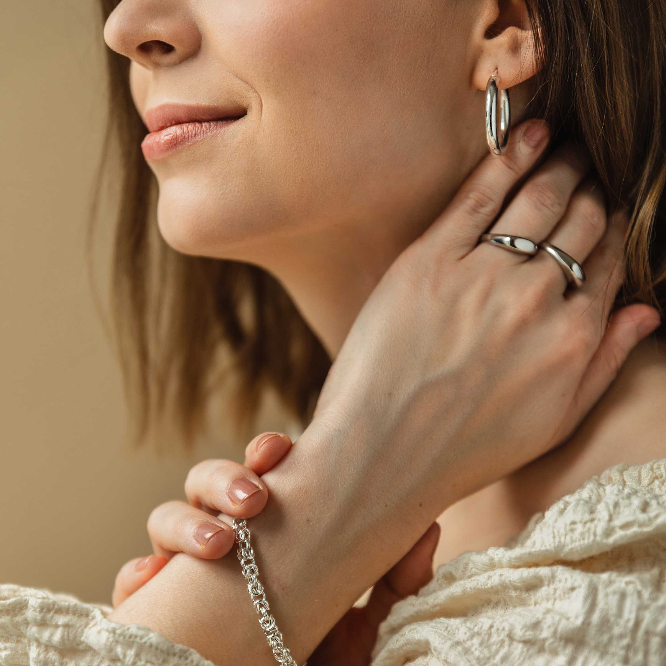 Pierścionek sygnet THE ONE białe złoto