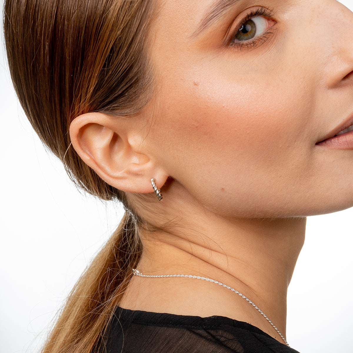 Kolczyki TWIST białe złoto