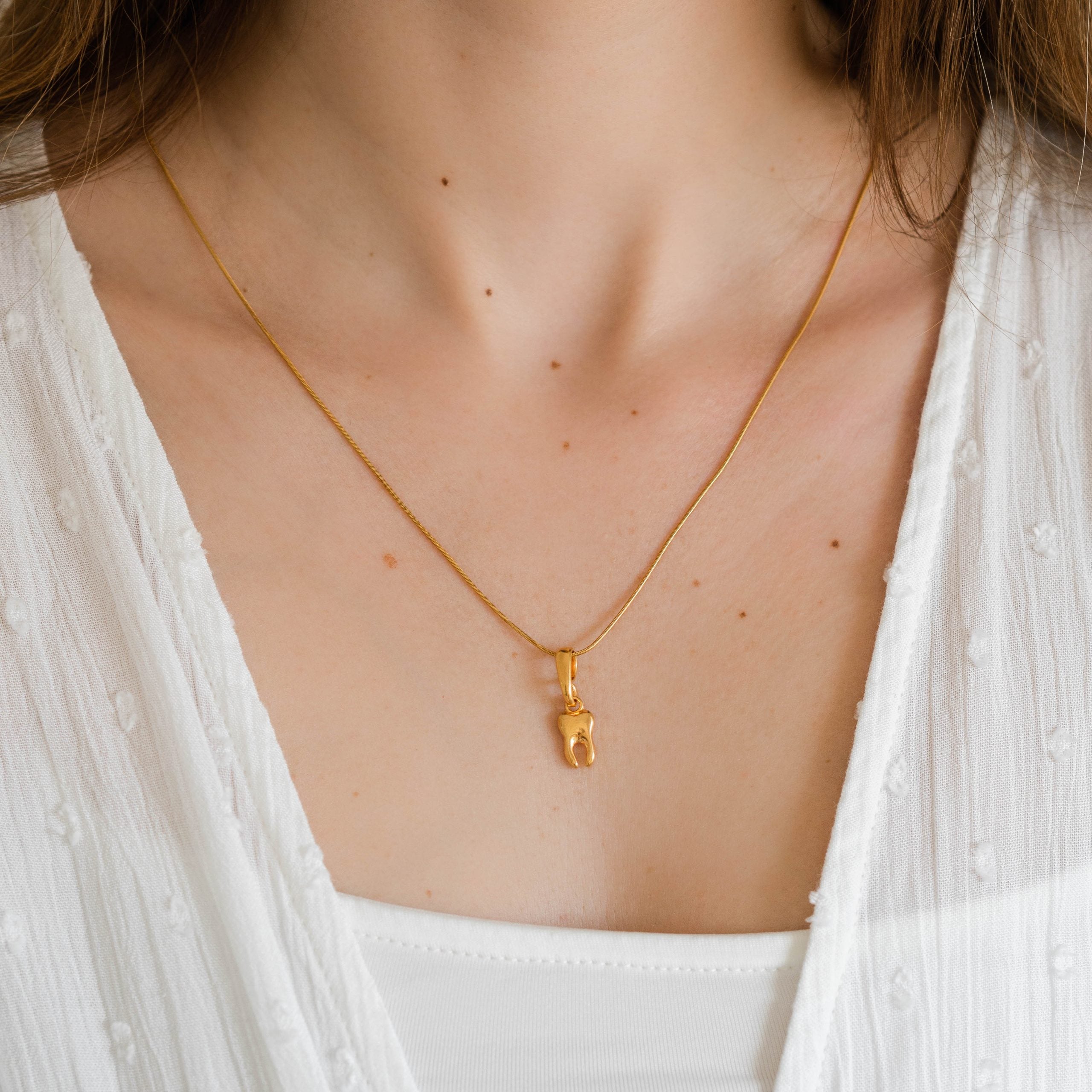 Zawieszka ząb TOOTH srebrna pozłacana