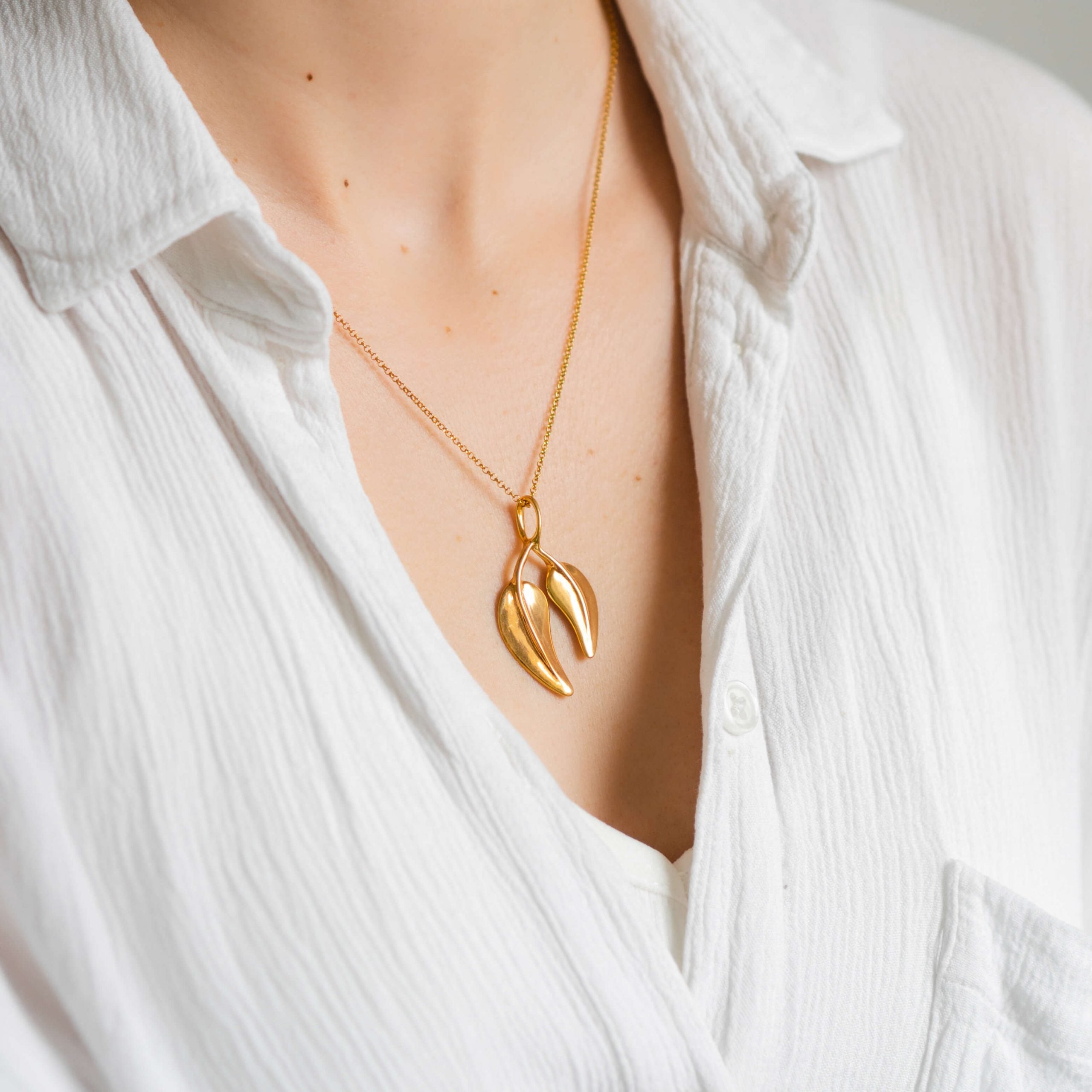 Zawieszka liść LEAVES srebrna pozłacana