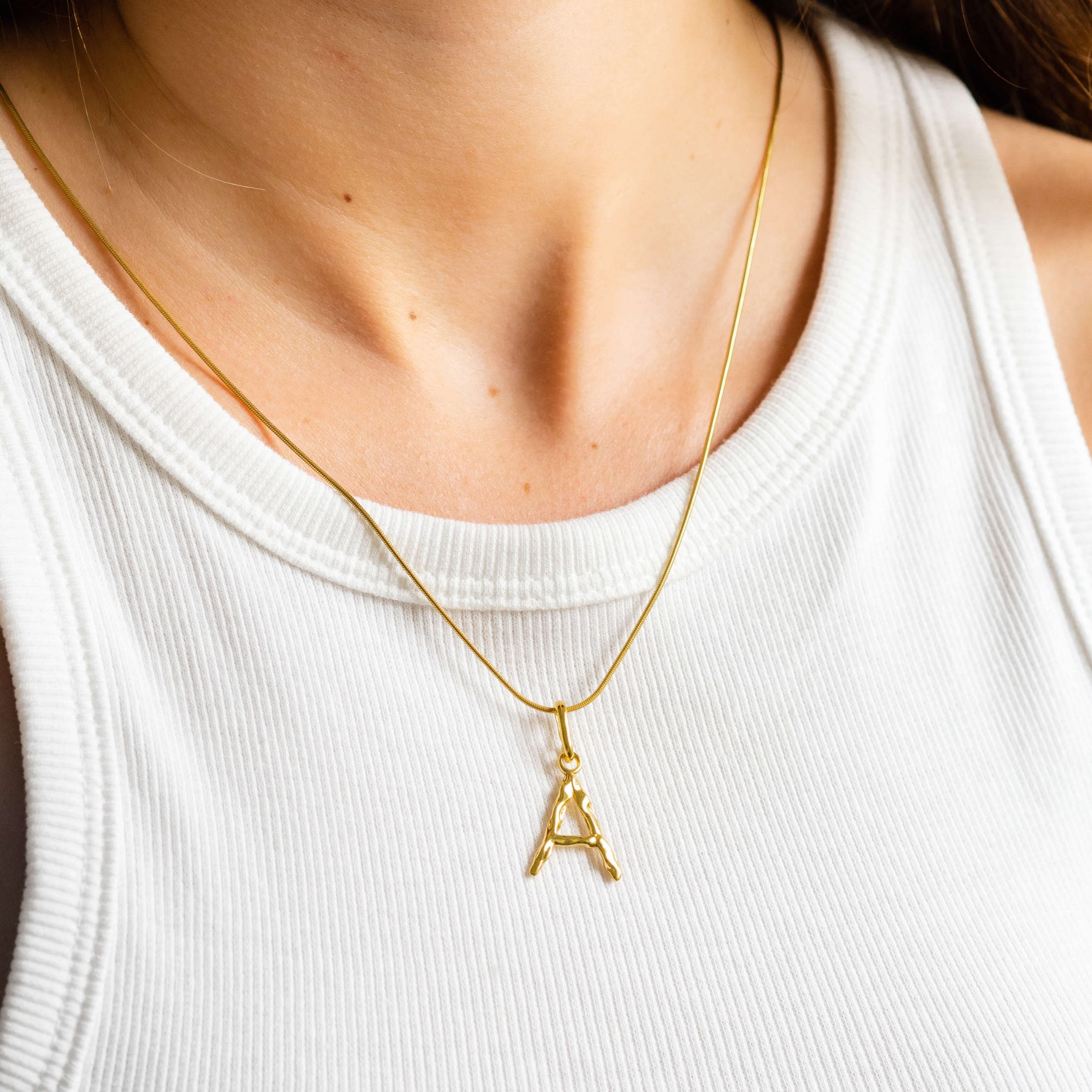 Zawieszka literka LETTER srebrna pozłacana - litera A