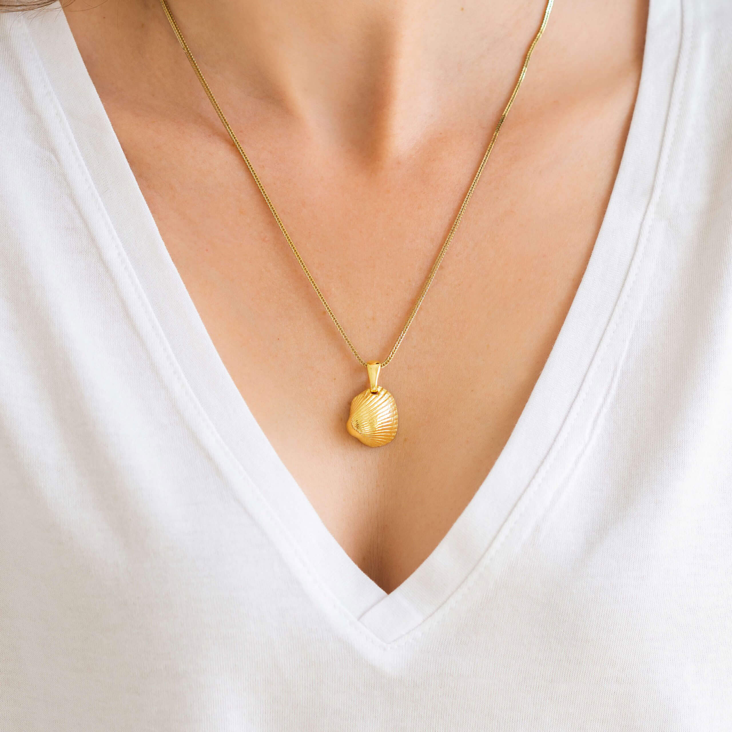 Zawieszka muszelka SEASHELL srebrna pozłacana