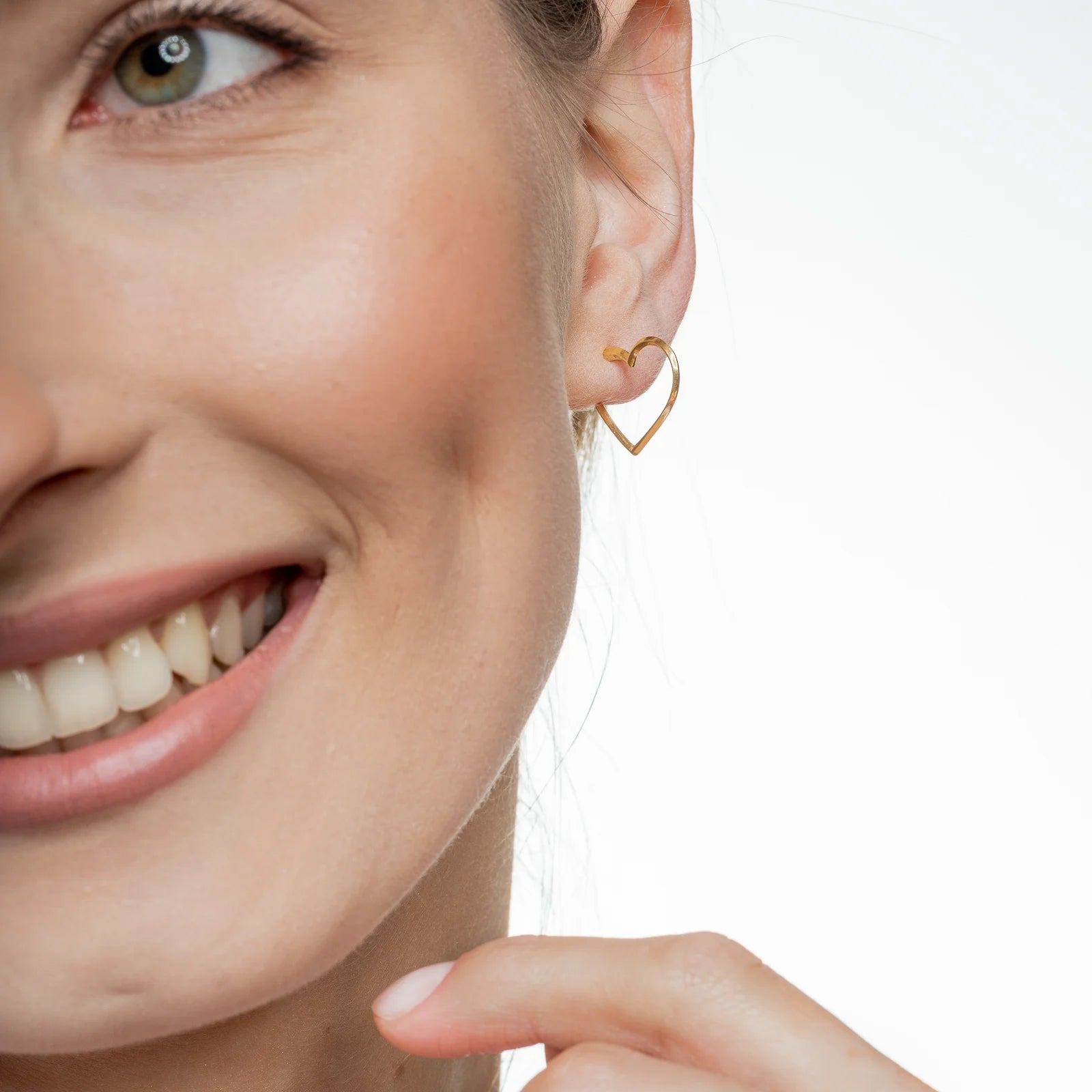 Kolczyki serca AMORE złote