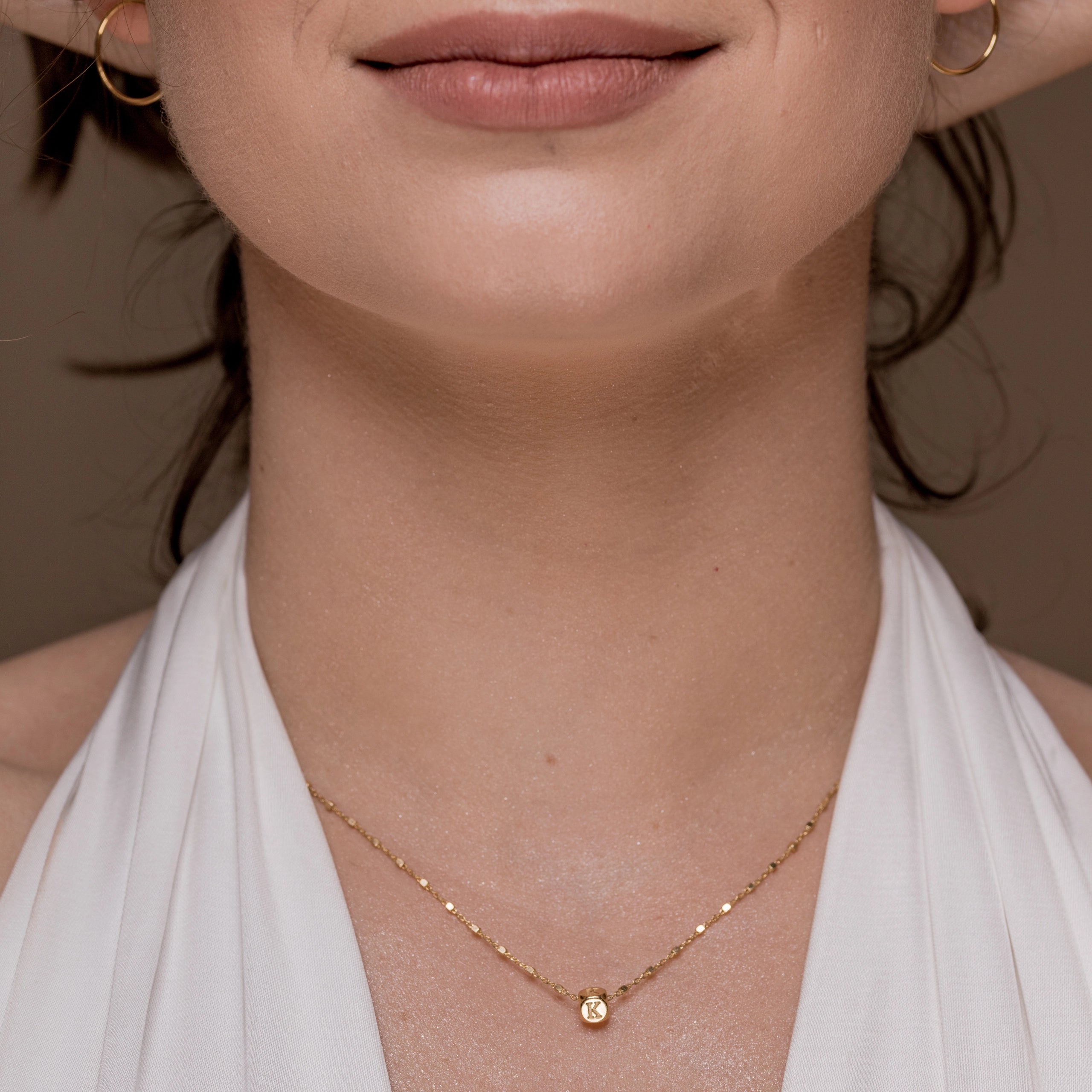 Zawieszka kostka literka CUBES srebrna pozłacana - litera U