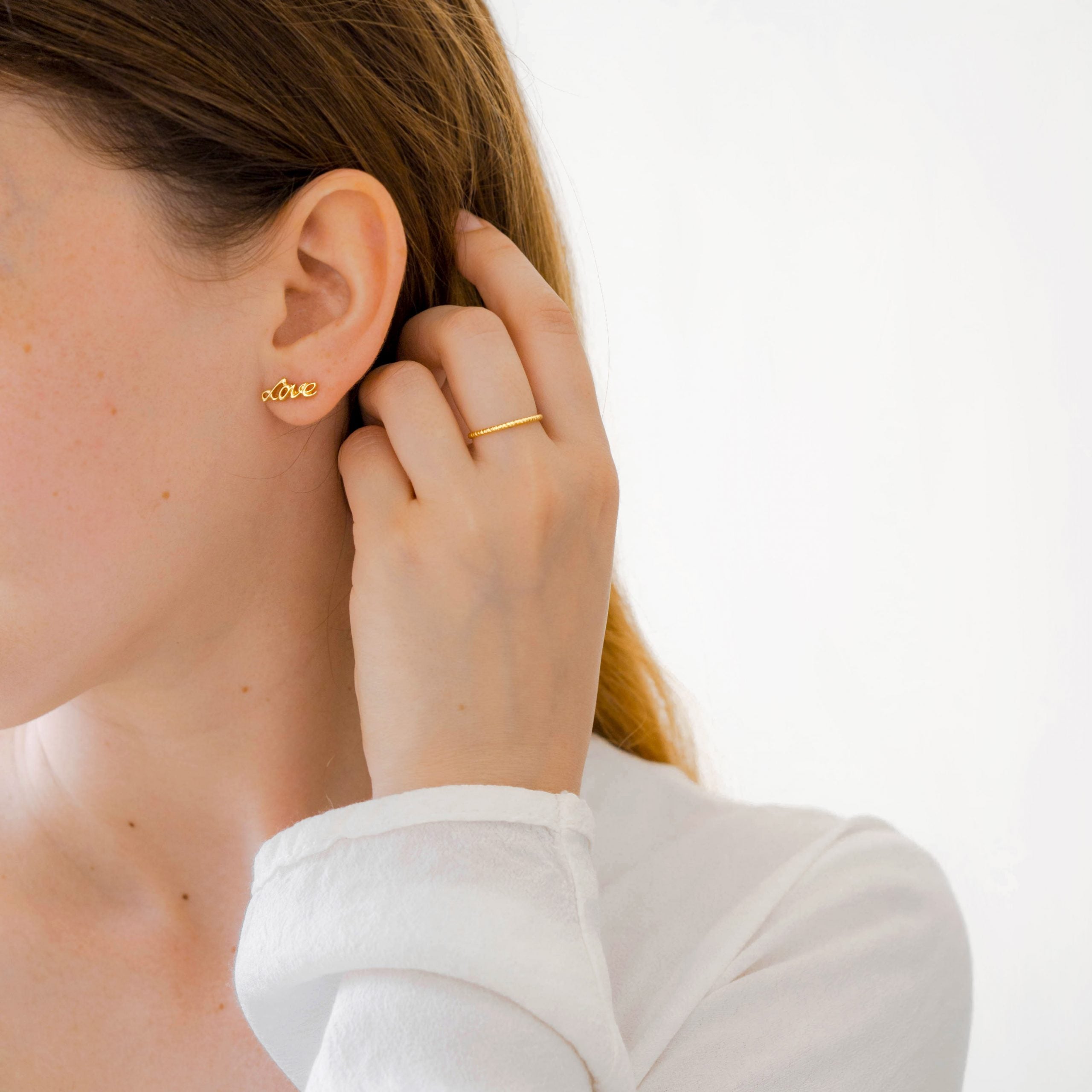 Kolczyki LOVE srebrne pozłacane