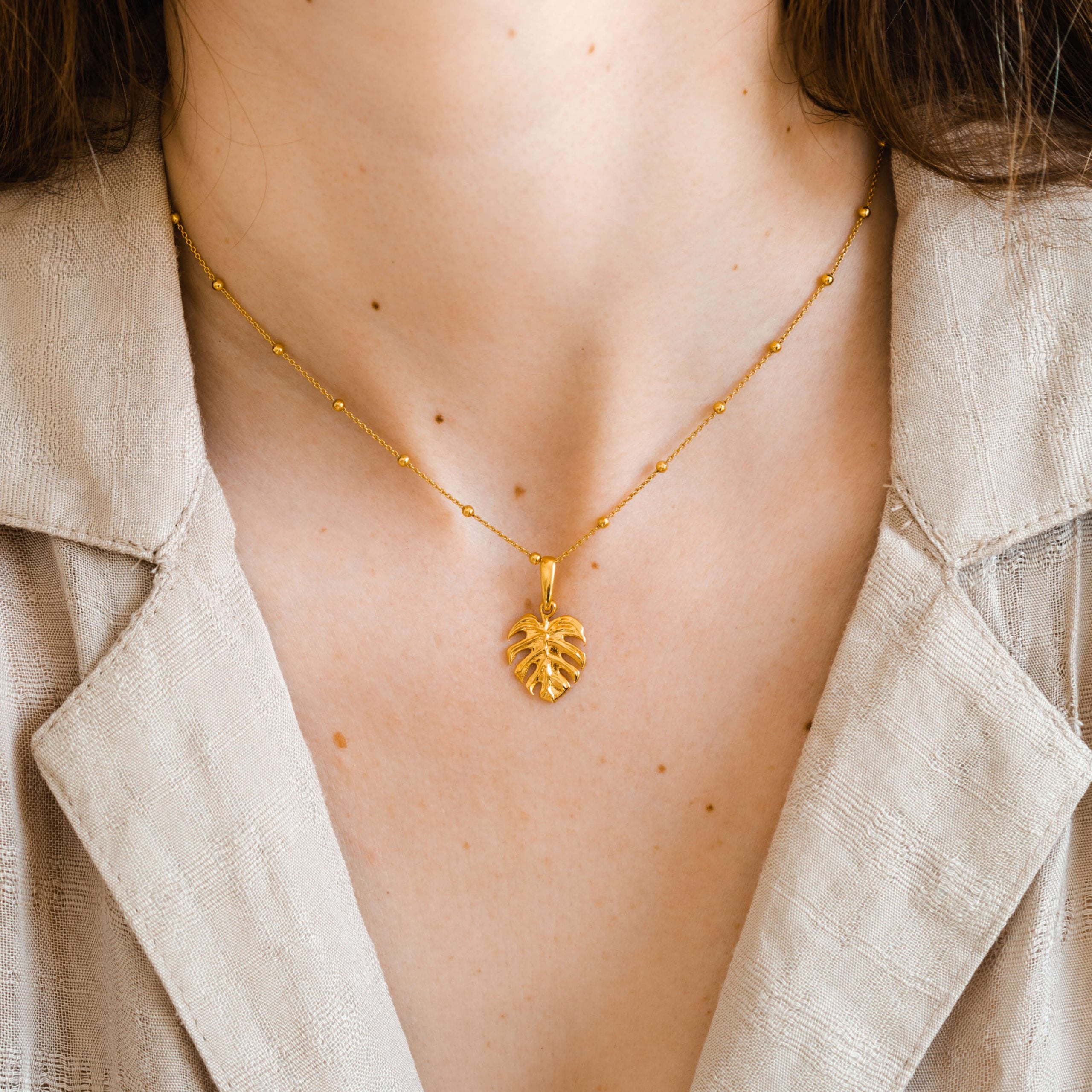 Naszyjnik MONSTERA srebrny pozłacany - zawieszka i łańcuszek