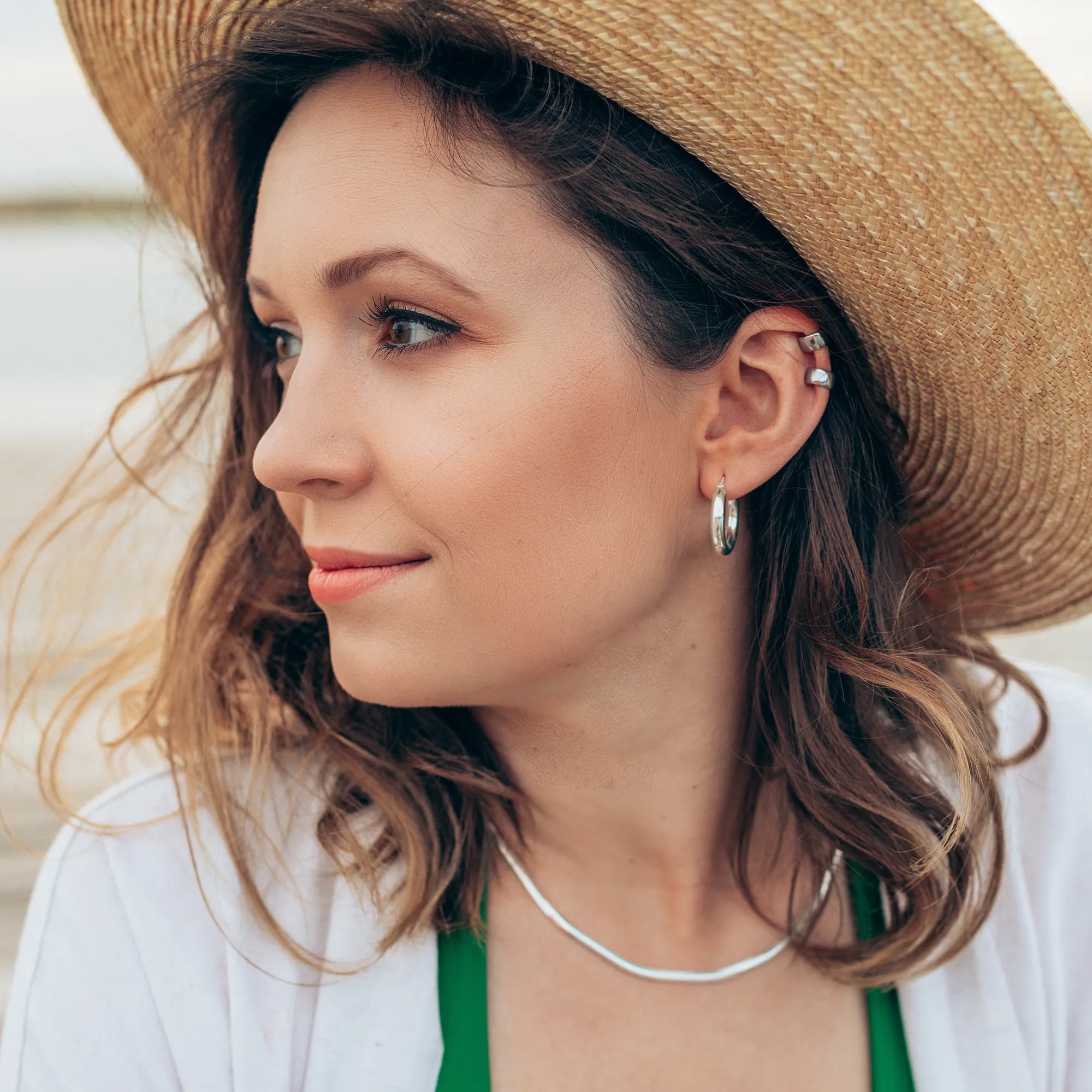 Nausznica SHINY srebrna